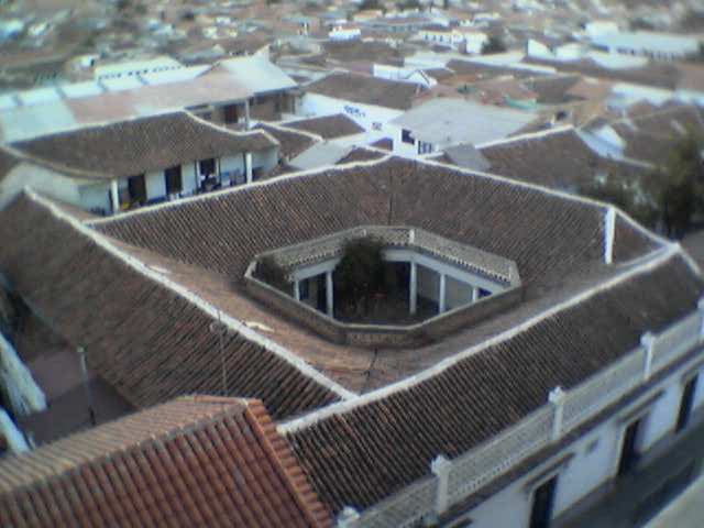 Pisarro's huis.